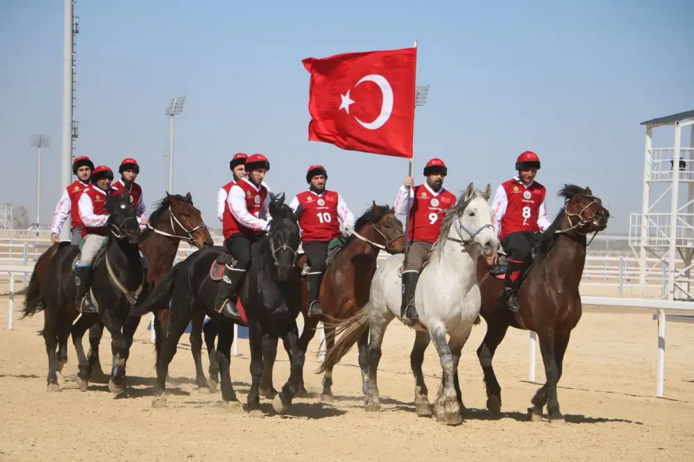 В ТУРКЕСТАНЕ СТАРТОВАЛ ЧЕМПИОНАТ МИРА ПО КОКПАРУ (4)
