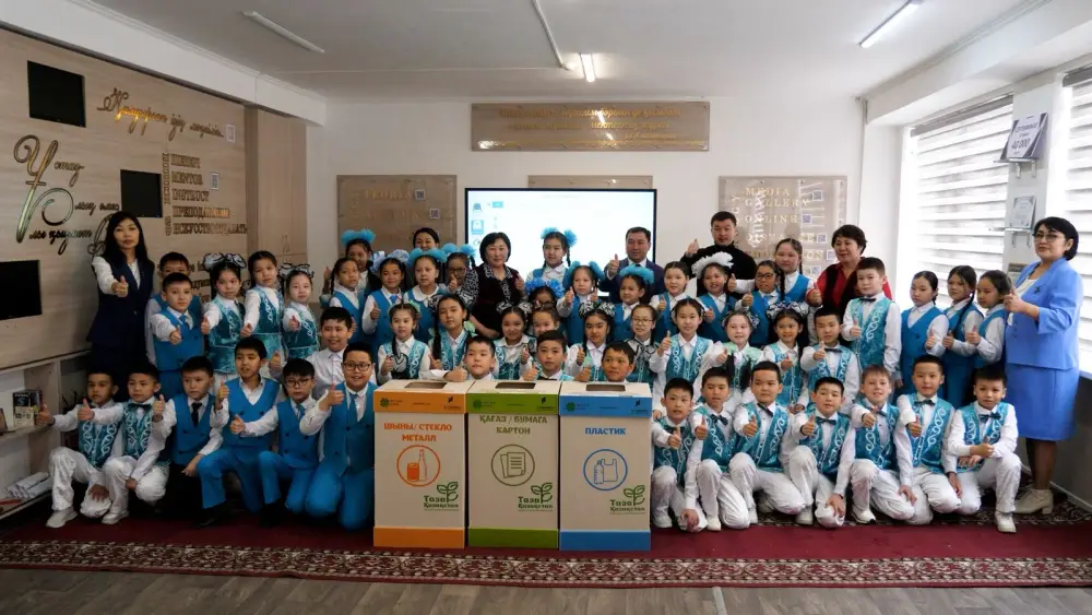 В школах области Улытау установлено около 400 экобоксов (3)
