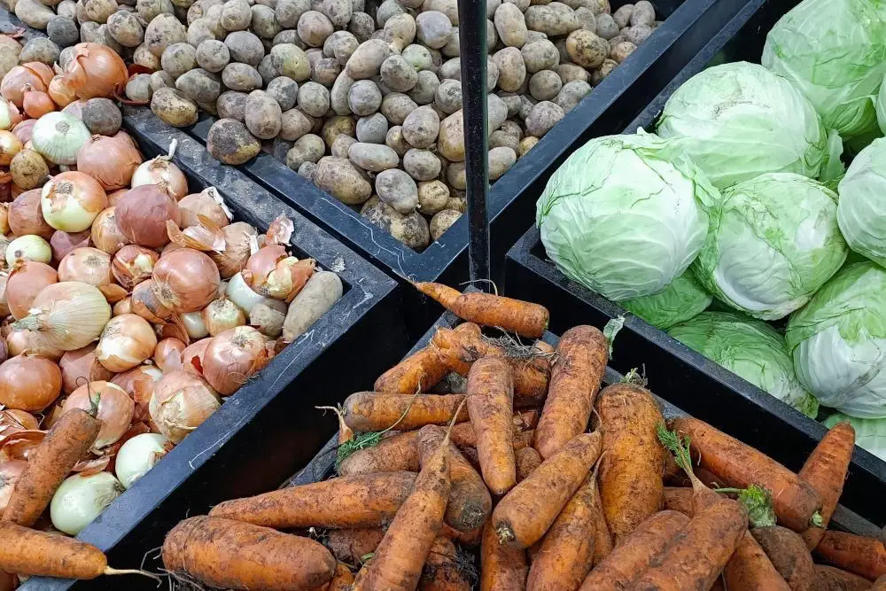 В Алматы реализуются меры поддержки цен на социально значимые продукты питания (2)