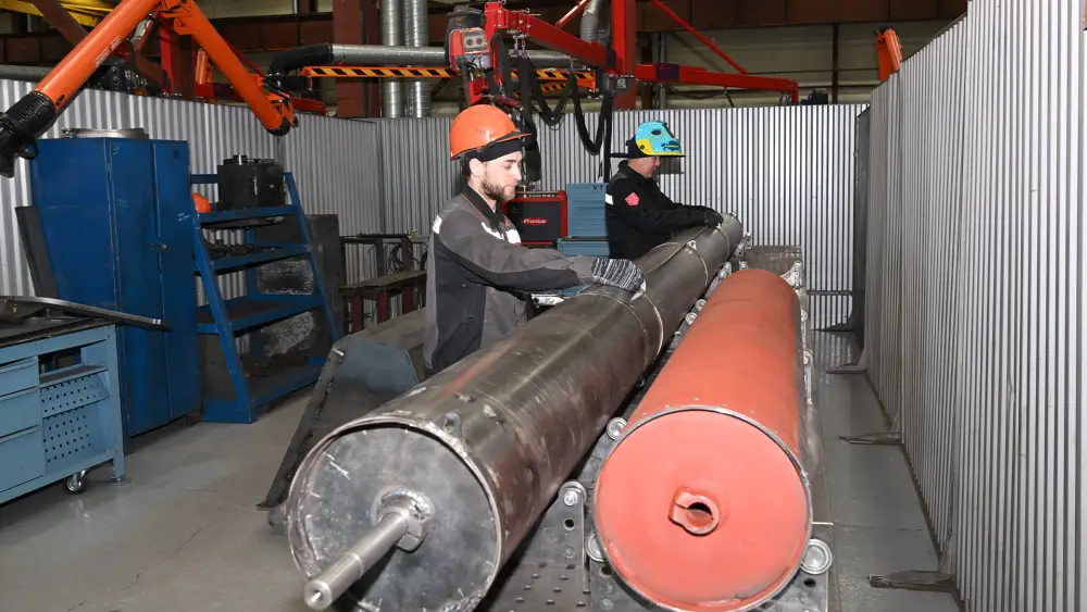 Развитие инфраструктуры для привлечения инвестиций: Олжас Бектенов ознакомился с проектами индустриальной зоны Акмолинской области (6)