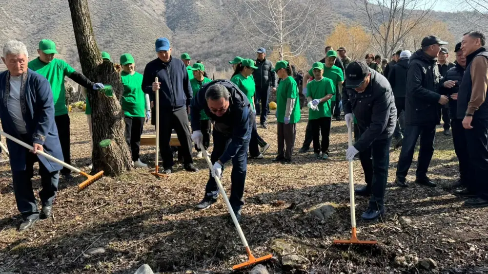 В Алматинской области 1500 человек приняли участие в акции «Мөлдір бұлақ» (4)