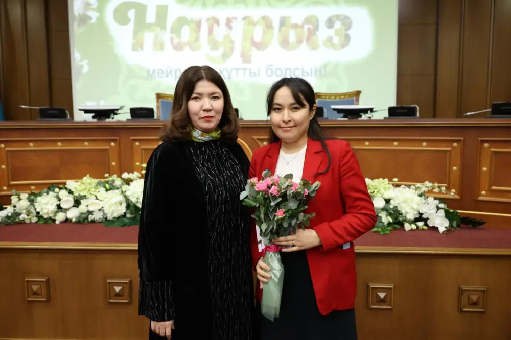 Сегодня в Министерстве просвещения стоя чествовали подвиг учителя Марии Бедриной (3)