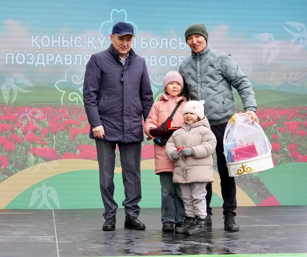 В ВКО 20 семей получили ключи от новых квартир (3)