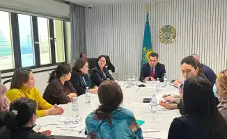 Встреча Аскарбеки Ертаева с родителями детей с инвалидностью по инватакси