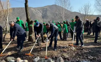 Экологическая акция в Алматинской области: 1500 участников восстанавливают родники и заботятся о природе