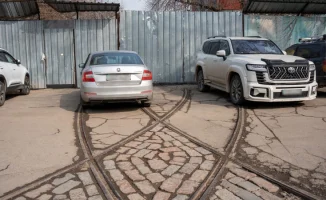 Алматы: Трамвайное депо, ставшее символом заброшенности, 10 лет без движения