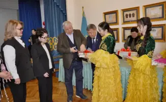 Аудиокниги на основе архивных записей: новое звучание казахского фольклора и его влияние на культурное наследие