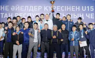 Борцы Туркестанской области одерживают победу на чемпионате Казахстана по греко-римской борьбе среди юношей U-15 в Таразе