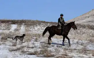 Пожарный из Карагандинской области разводит тазы и возрождает национальные виды спорта