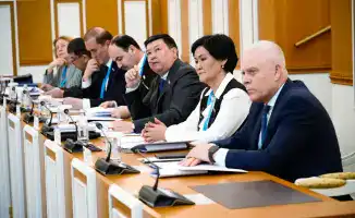 Международные наблюдатели обсудили принципы новой Конституции с Председателем Конституционного Суда