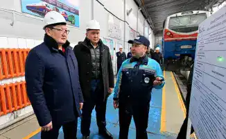 Аким области Абай Берик Уали посетил локомотивное депо «Қамқор Локомотив» в Аягозе для оценки производственных возможностей и планов развития
