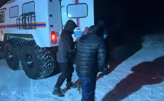 Снежные ловушки: 760 жизней спасены из ледяного плена