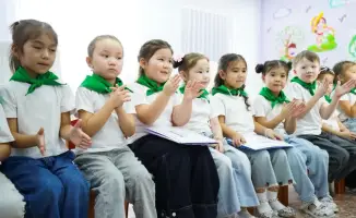 Детский сад Өрлеу ухаживает за растениями и поддерживает акцию Таза Қазақстан