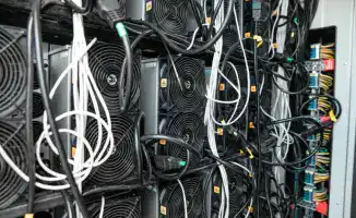 В Караганде закрыли подпольную криптоферму