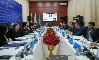 Министр юстиции Казахстана Ерлан Сарсембаев обсуждает международные стандарты нотариальных действий и цифровизацию в юридической сфере