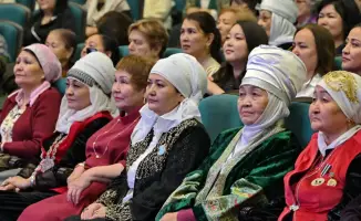 Цветы успеха: женщины Павлодарской области отмечены за вклад в развитие региона