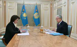 Президент Казахстана обсудил здравоохранение с министром