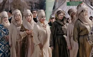 Бабушки на подиуме: как мудрость и стиль встретились в Алматы