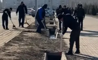 Уральск общегородской субботник Наурызнама участие 300 человек