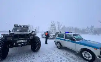 МЧС Казахстана эвакуировало почти 300 человек из снежных заносов в условиях ухудшения погоды