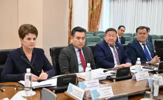 Пенсии в Казахстане: три части, но всё ещё мало!