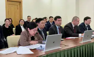 Обсуждение специальных выплат работникам вредных производств и развитие аннуитетной компании в России