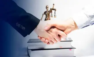 Правовая поддержка: 750 жителей нашли свет в юридическом лабиринте