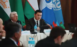 В Шымкенте делегаты сплетают сеть радиочастот и спутниковой связи для глобальной гармонии