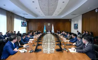 В области Абай на аппаратном совещании обсуждены ключевые вопросы образования