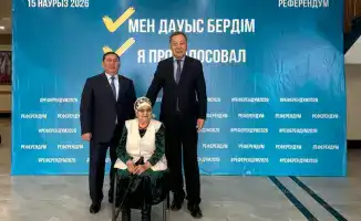 90-летняя Торткен Кененова проголосовала на референдуме в Илийском районе