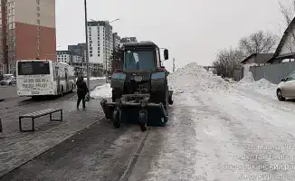 Уборка снега в Астане 2023 коммунальные службы техники и рабочие