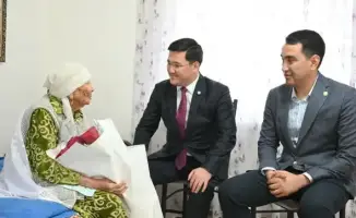 Почести матерям-долгожительницам в Жетысайском районе к Международному женскому дню