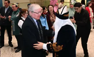 Праздник Амал в Национальном музее РК значение Көрісу күні традиционные ценности