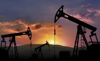 Рост цен на нефть выше 100 долларов: как конфликт в регионе влияет на жизнь людей