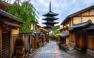 Киото вводит налог на роскошь, чтобы защитить аутентичность от туристов