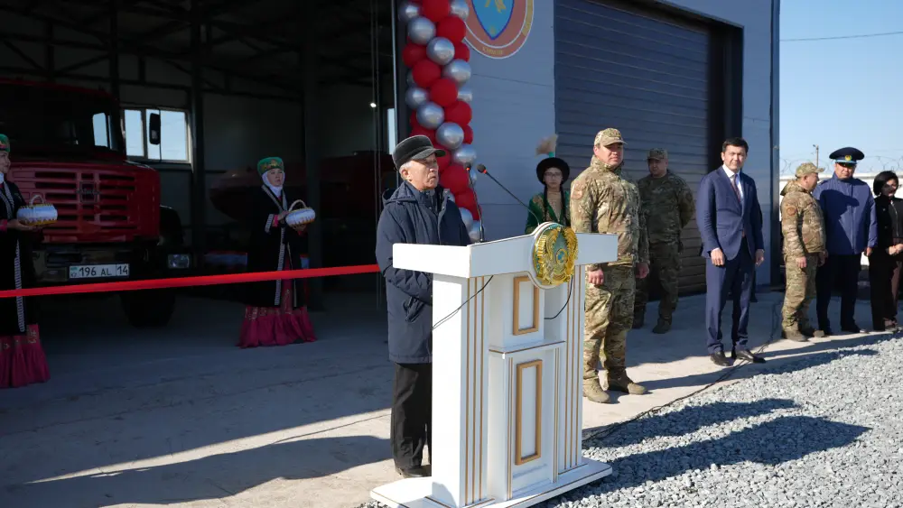 Министр по ЧС дал старт работе 168-го поста «Ауыл құтқарушылары» в селе Карасор (4)