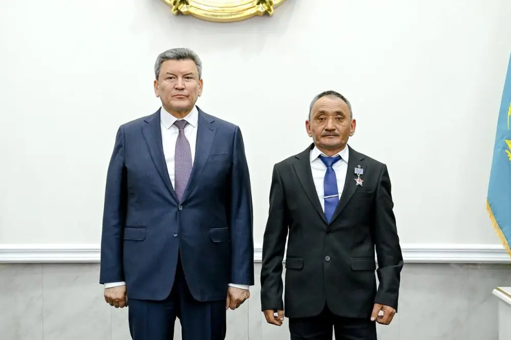 В СКО отметили заслуги общественников, тружеников и молодежи (2)