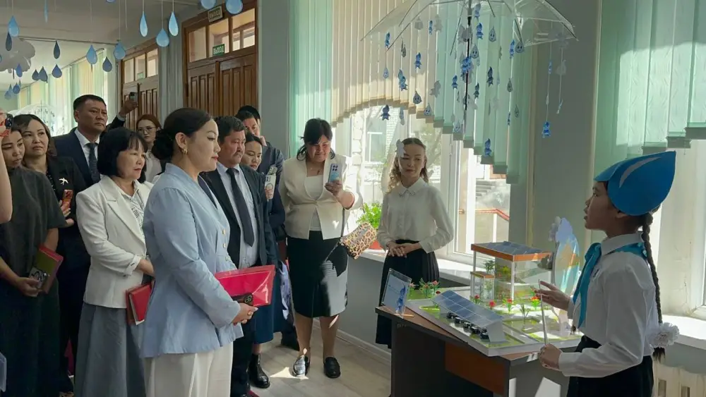 Более 100 педагогов Кызылординской области приняли участие в семинаре по формированию культуры водосбережения среди молодежи (2)