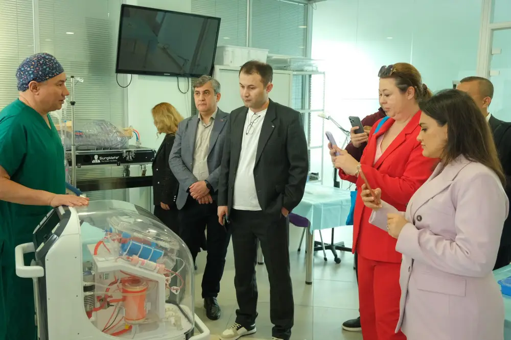 Астана укрепляет позиции как центр высокотехнологичной медицины в Центральной Азии: зарубежные врачи знакомятся с клиниками столицы (6)