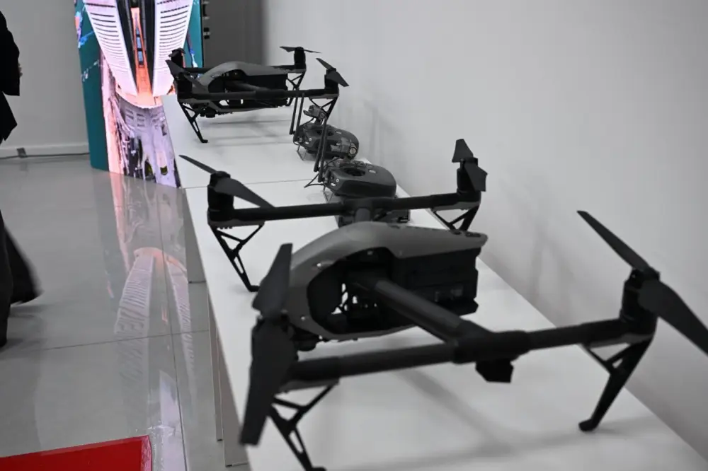 В КазНУ открылся инженерный центр нового поколения KazLAE (6)