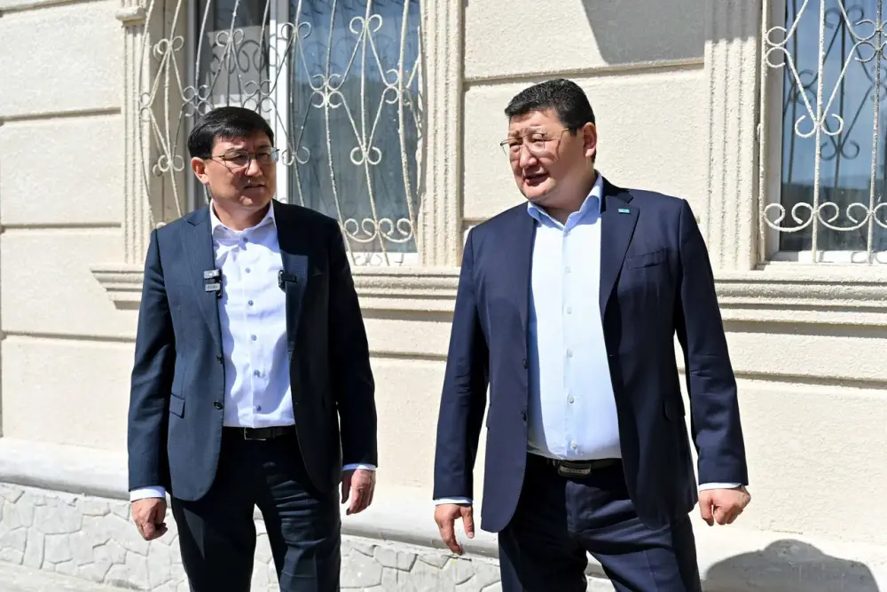 В этом году в Семее фасады около 30 жилых домов будут обновлены в едином стиле (3)