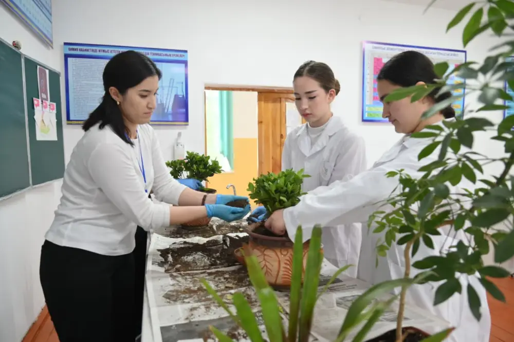 В ШЫМКЕНТЕ ПРОШЛО ПОЗНАВАТЕЛЬНОЕ ЭКОЛОГИЧЕСКОЕ МЕРОПРИЯТИЕ (7)