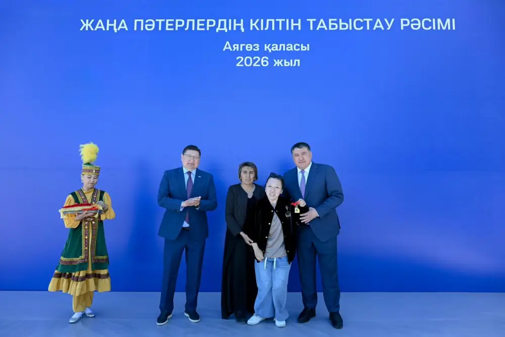 В Аягозском районе 31 семье вручили ключи от квартир (3)