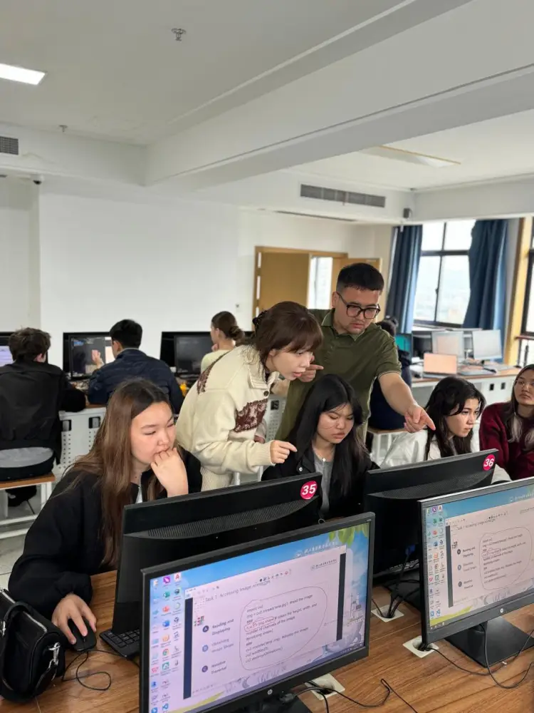 Студенты колледжа проходят международную стажировку по цифровой кибербезопасности (4)