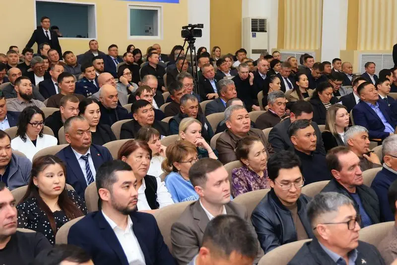 Новые меры господдержки и подготовку к посевной кампании обсудили на агросовете в Карагандинской области (8)