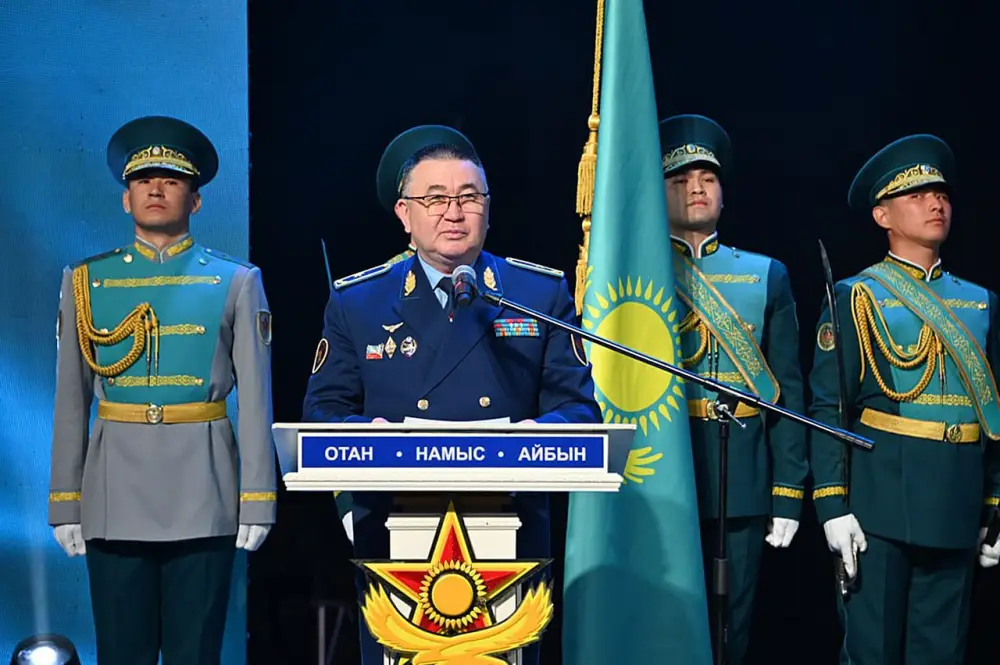 Весенний призыв в Астане: 1500 человек приняли участие в церемонии проводов (3)