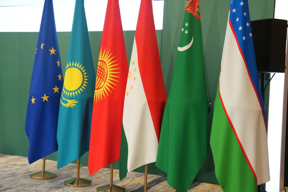 Министр водных ресурсов и ирригации принял участие в конференции по сотрудничеству в сфере окружающей среды и водных ресурсов «ЕС – Центральная Азия» (7)