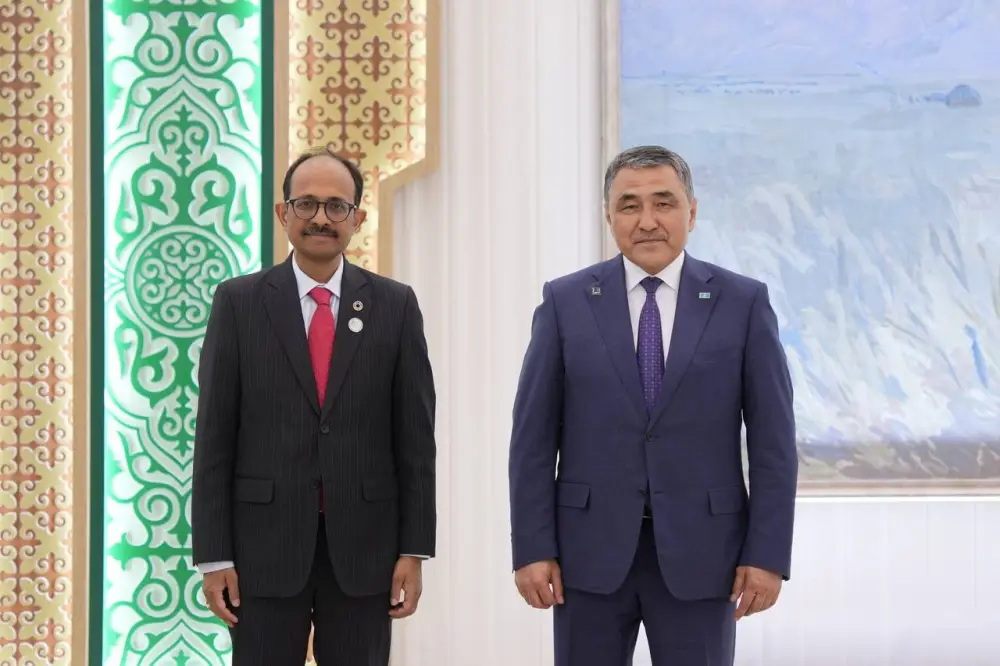 Министерство водных ресурсов и ирригации и Управление ООН по снижению риска бедствий обсудили борьбу с паводками и засухами (2)