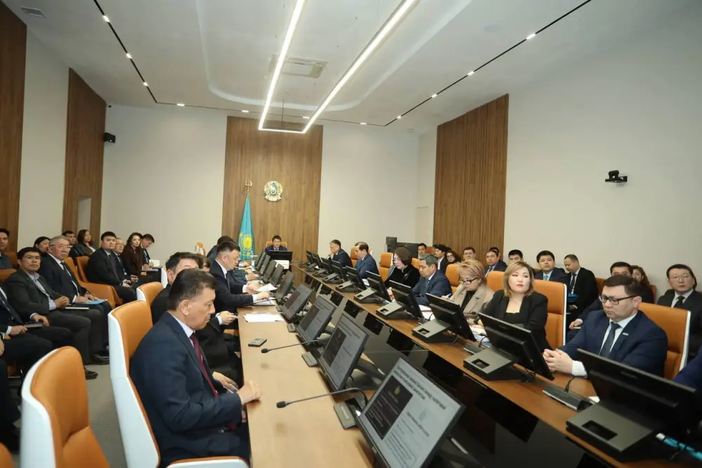 В Мангистау обсудили санитарную ситуацию и реализацию программы «Таза Қазақстан» (7)