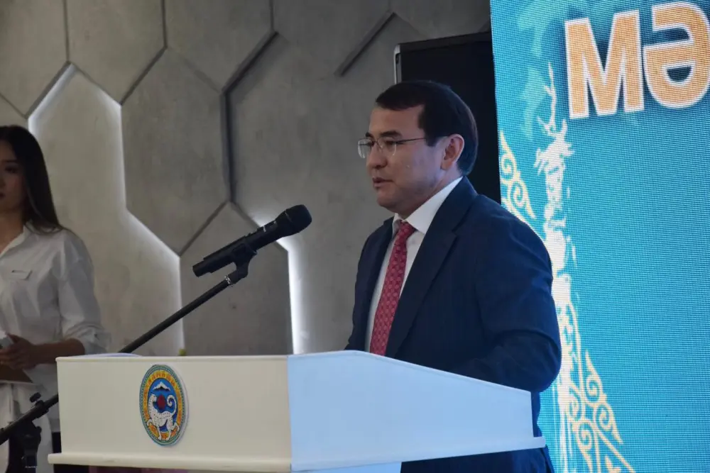 В Алматы отметили два культурных праздника: Национальный день книги и День библиотекаря (3)